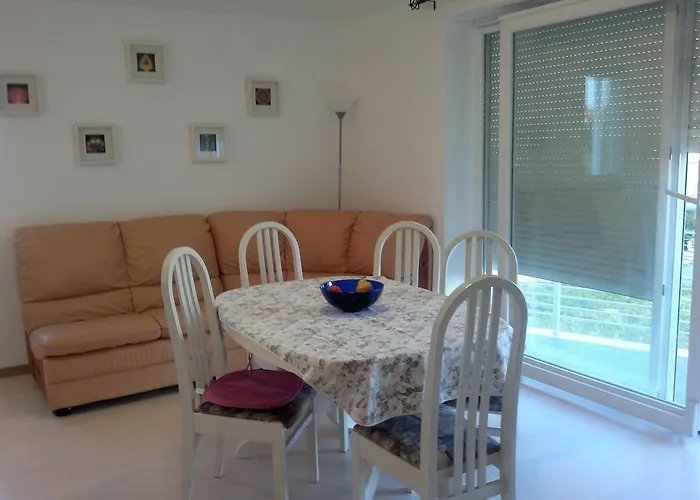 Apartamento Place With Pool Umag