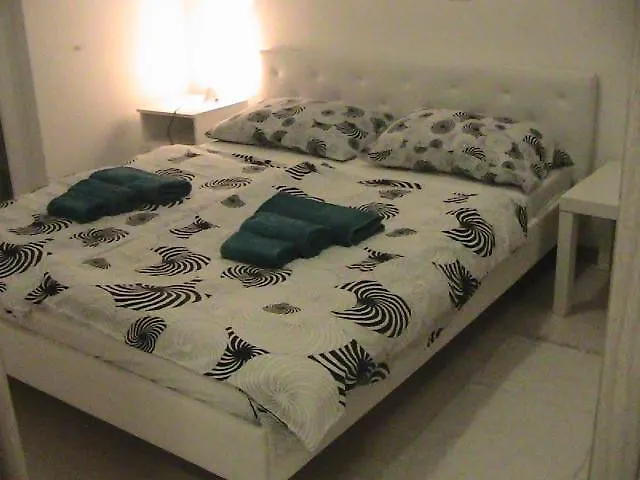 Apartamento Place With Pool Umag